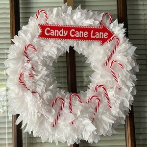 Wreath made out of table cloths